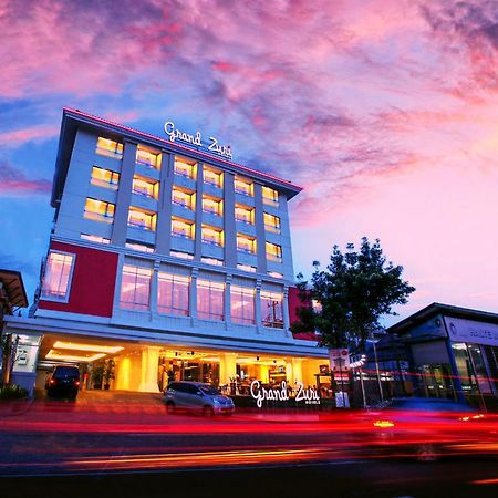 Hotel Grand Zuri Malioboro Yogyakarta Esterno foto