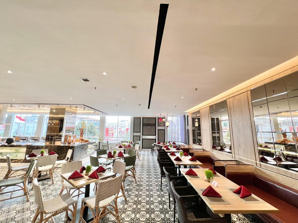 Hotel Grand Zuri Malioboro Yogyakarta Esterno foto