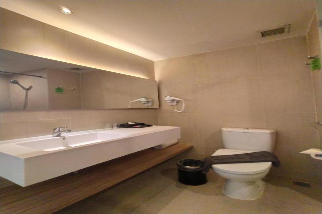 Hotel Grand Zuri Malioboro Yogyakarta Esterno foto
