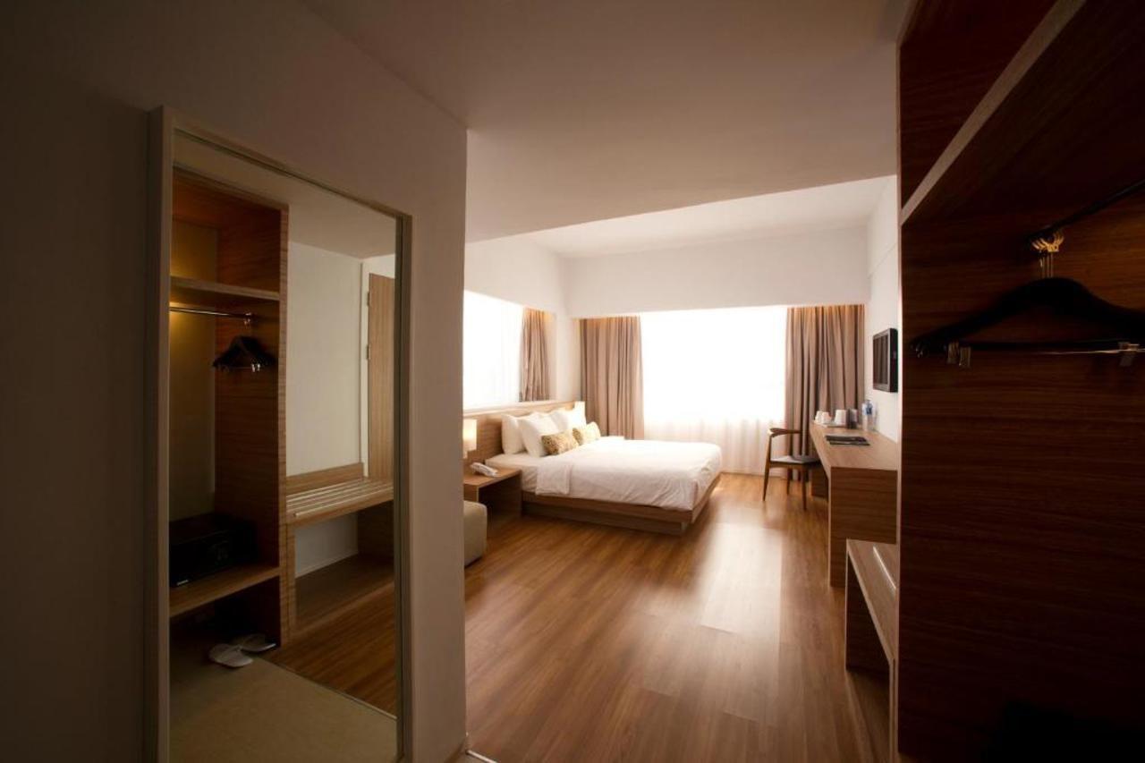 Hotel Grand Zuri Malioboro Yogyakarta Esterno foto