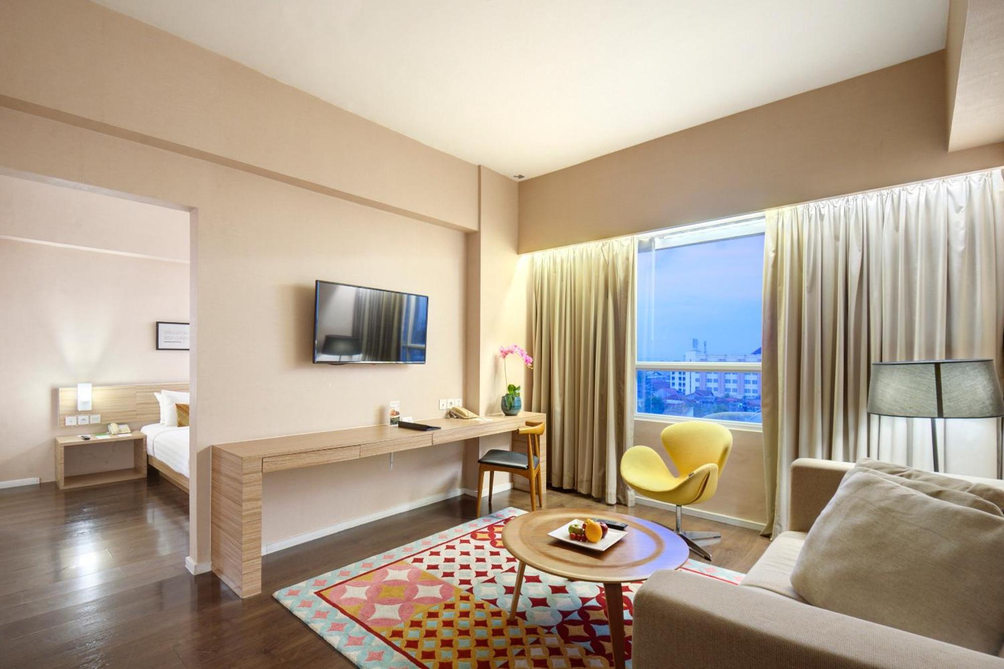 Hotel Grand Zuri Malioboro Yogyakarta Esterno foto