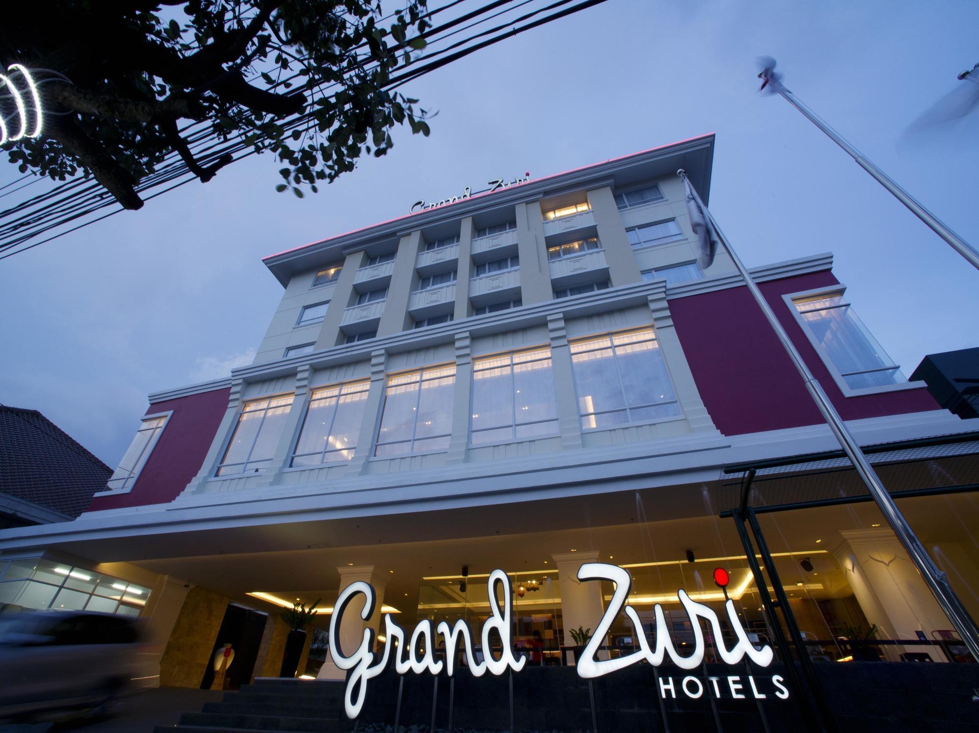 Hotel Grand Zuri Malioboro Yogyakarta Esterno foto