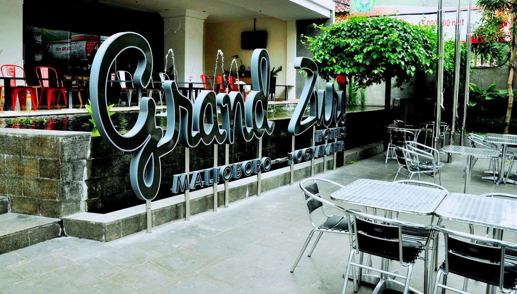 Hotel Grand Zuri Malioboro Yogyakarta Esterno foto