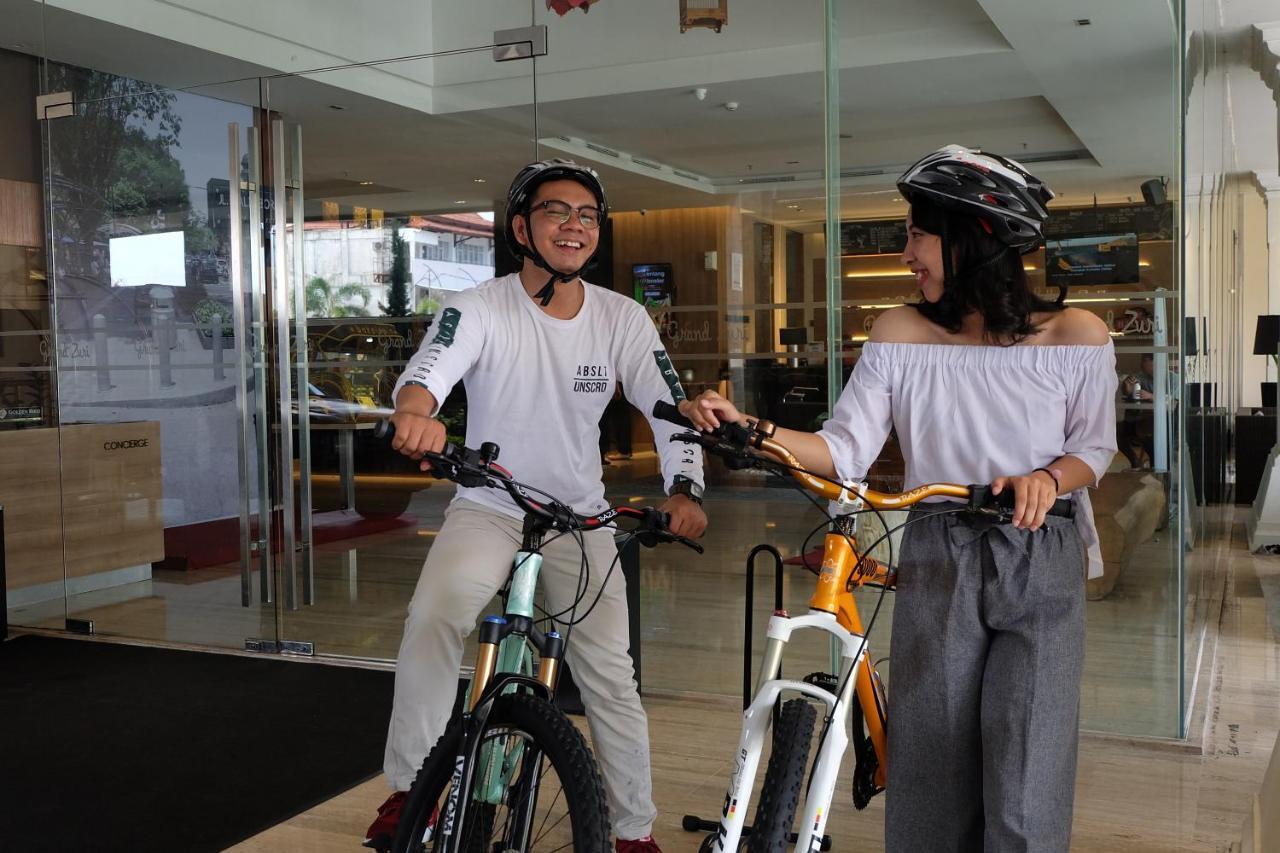 Hotel Grand Zuri Malioboro Yogyakarta Esterno foto